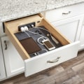 Organizing Kitchen Cabinets and Drawers